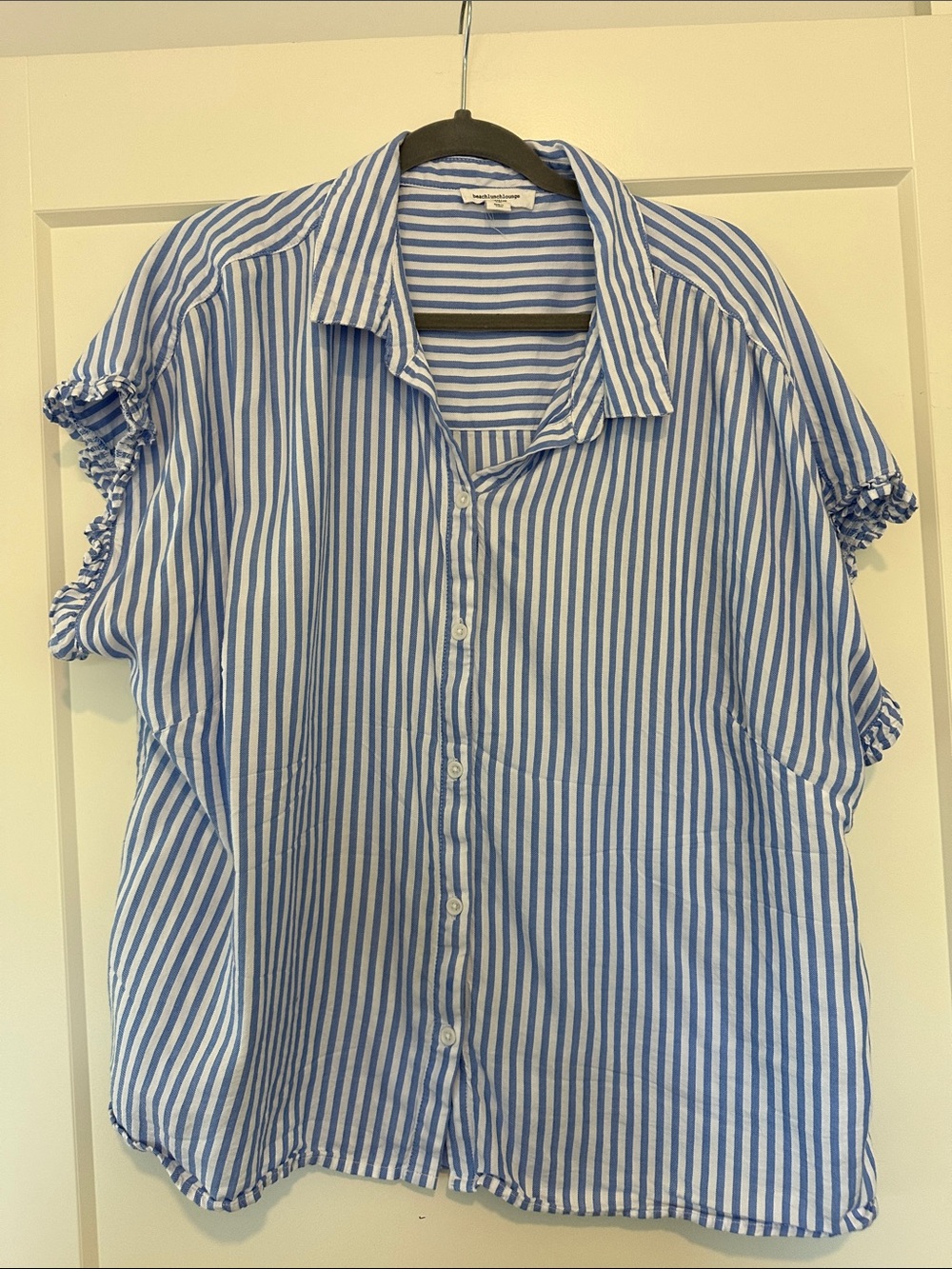 Blue & White Stripe Short-Sleeve Button-Up Shirt